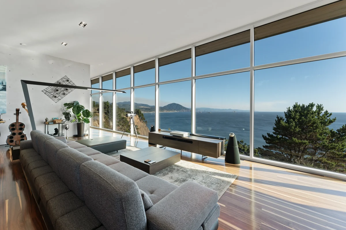 Warm Light, Soft Edges