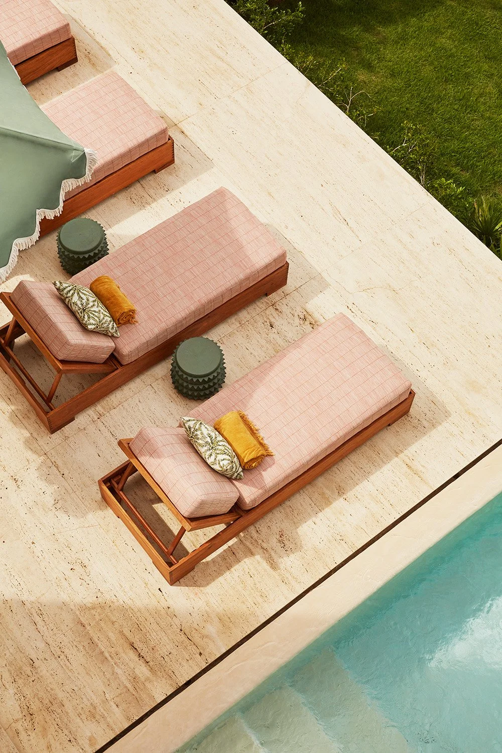 SummerThorntonDesign-ShotByAnnieSchlechter-CasaRosada-PoolPatio-3.jpg