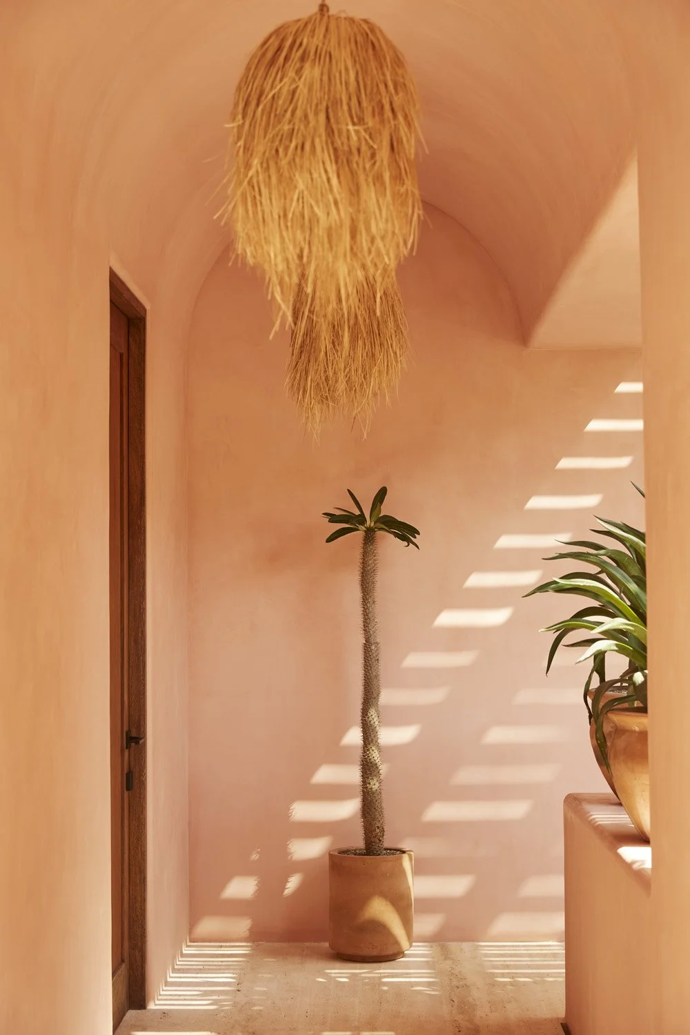 SummerThorntonDesign-ShotByAnnieSchlechter-CasaRosada-SecondFloorHallway-1.jpg