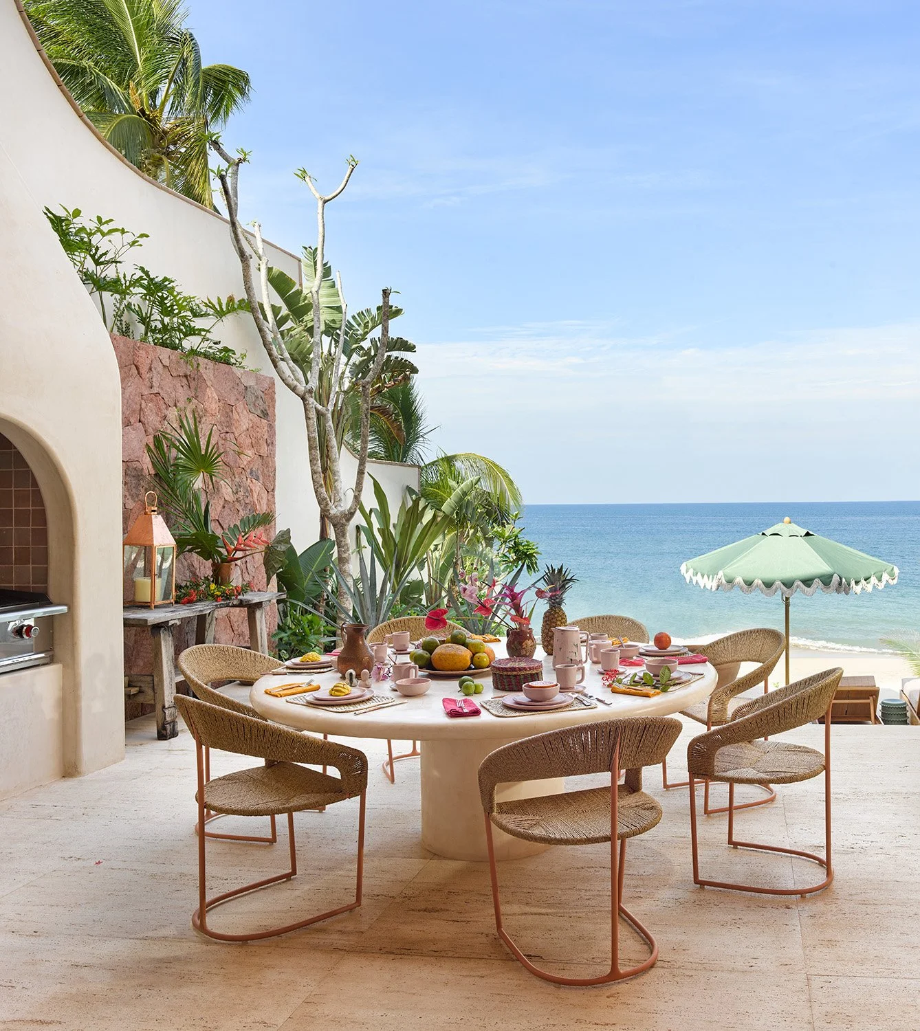 SummerThorntonDesign-ShotByAnnieSchlechter-CasaRosada-BreakfastPatio-1.jpg