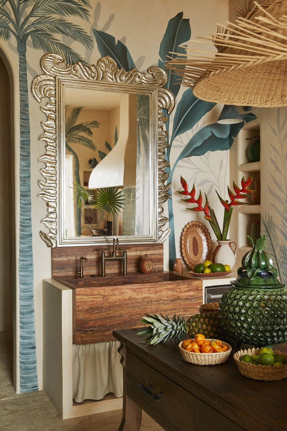 SummerThorntonDesign-ShotByAnnieSchlechter-CasaRosada-Kitchen-4.jpg