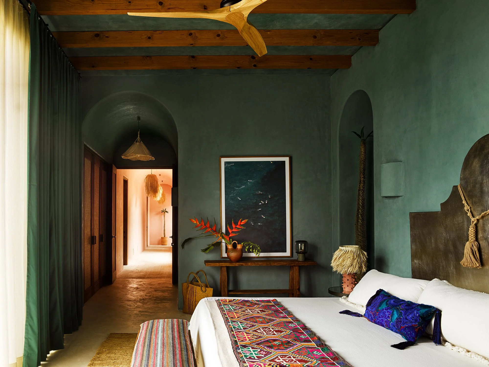 SummerThorntonDesign-ShotByAnnieSchlechter-CasaRosada-Bedroom4-1.jpg