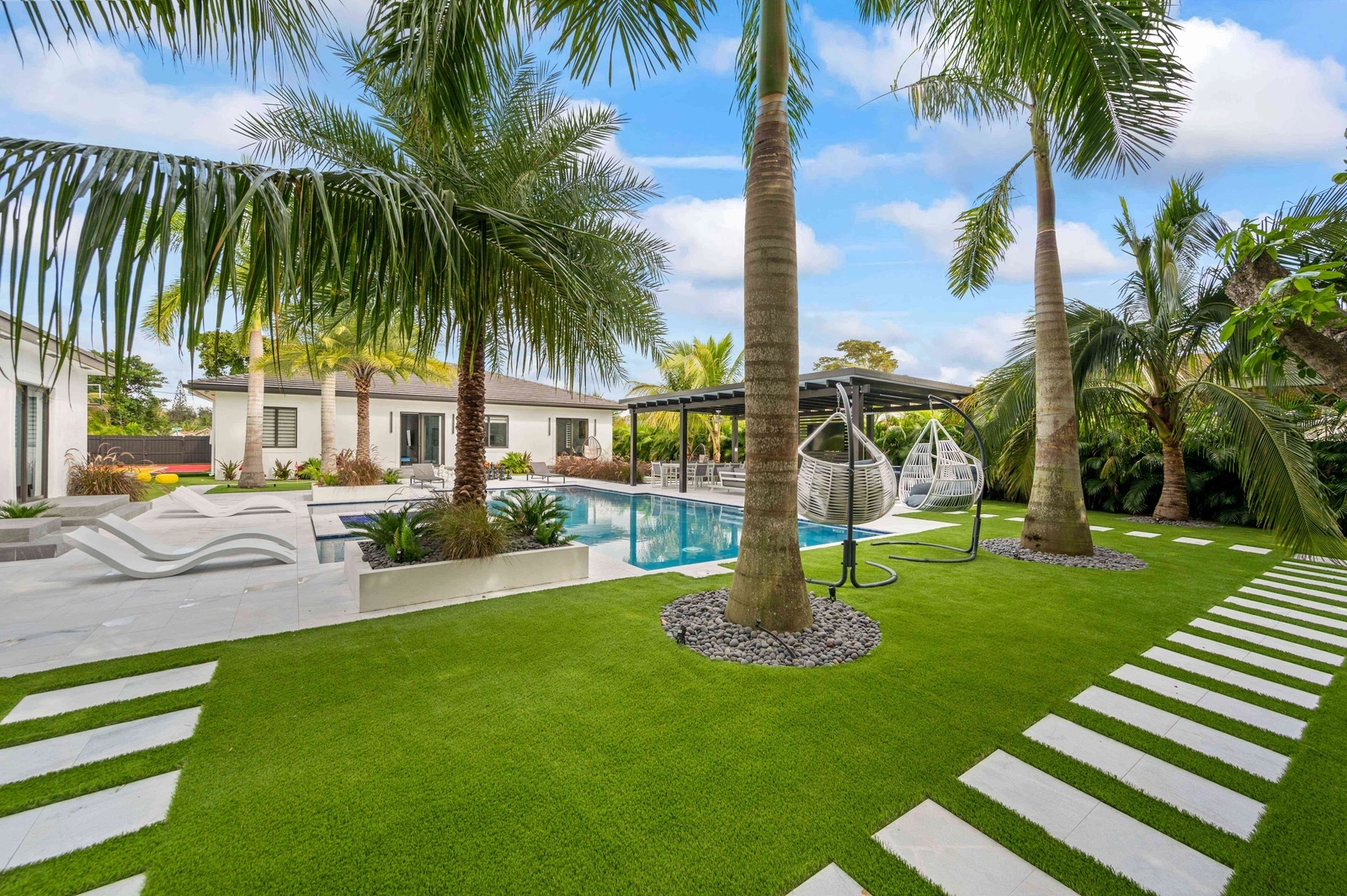Canal & Pool Access