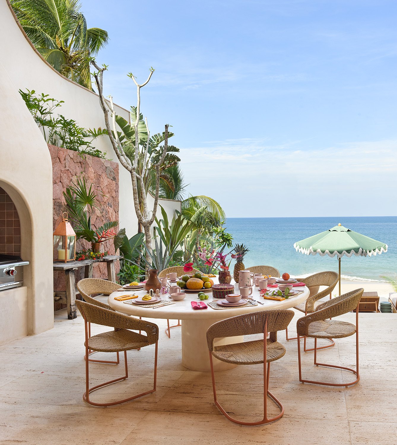 SummerThorntonDesign-ShotByAnnieSchlechter-CasaRosada-BreakfastPatio-1.jpg