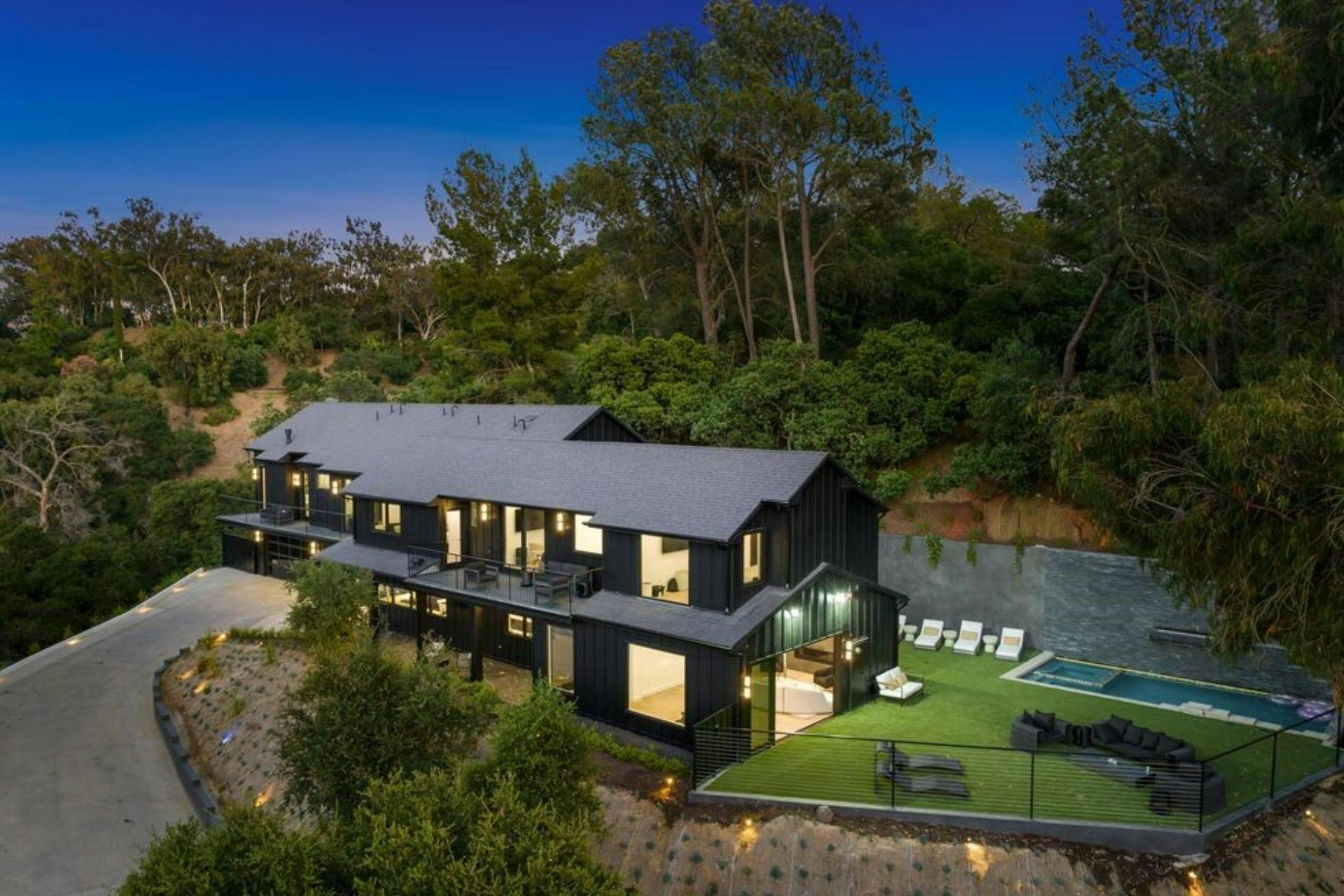 Oak Haven Sanctuary in Beverly Hills