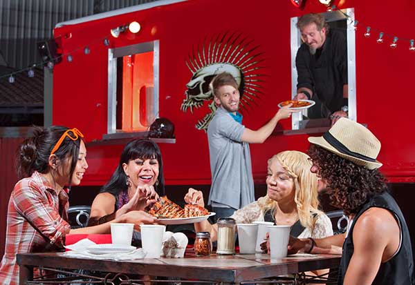 4 Fantastic Food Trucks in Lahaina Located Near Our Condos
