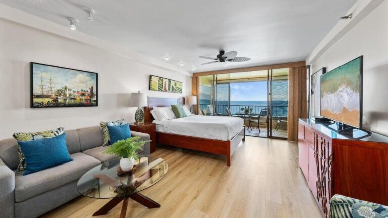 TROPICAL PARADISE – Junior Suite Oceanfront #903