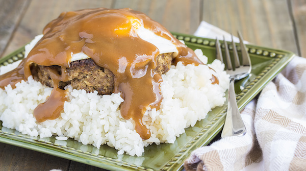5 Great Local Foods to Sample While Staying at Our Maui Resort