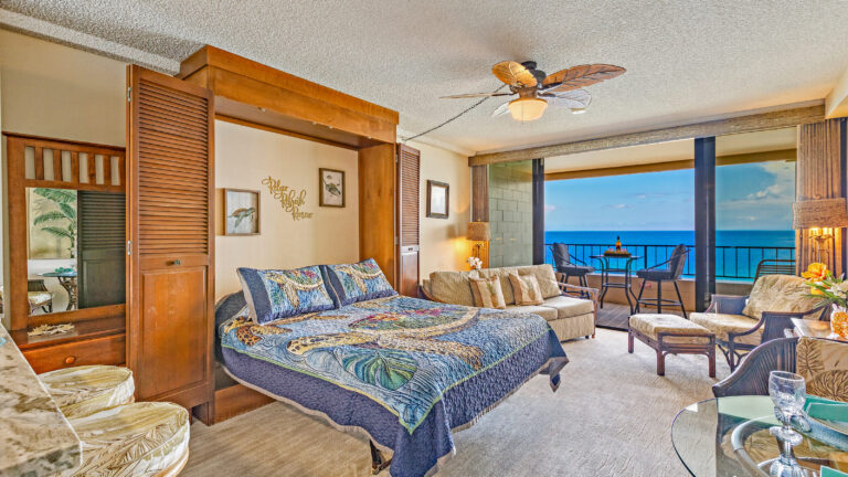 CORAL CREST – Junior Suite Oceanfront #803
