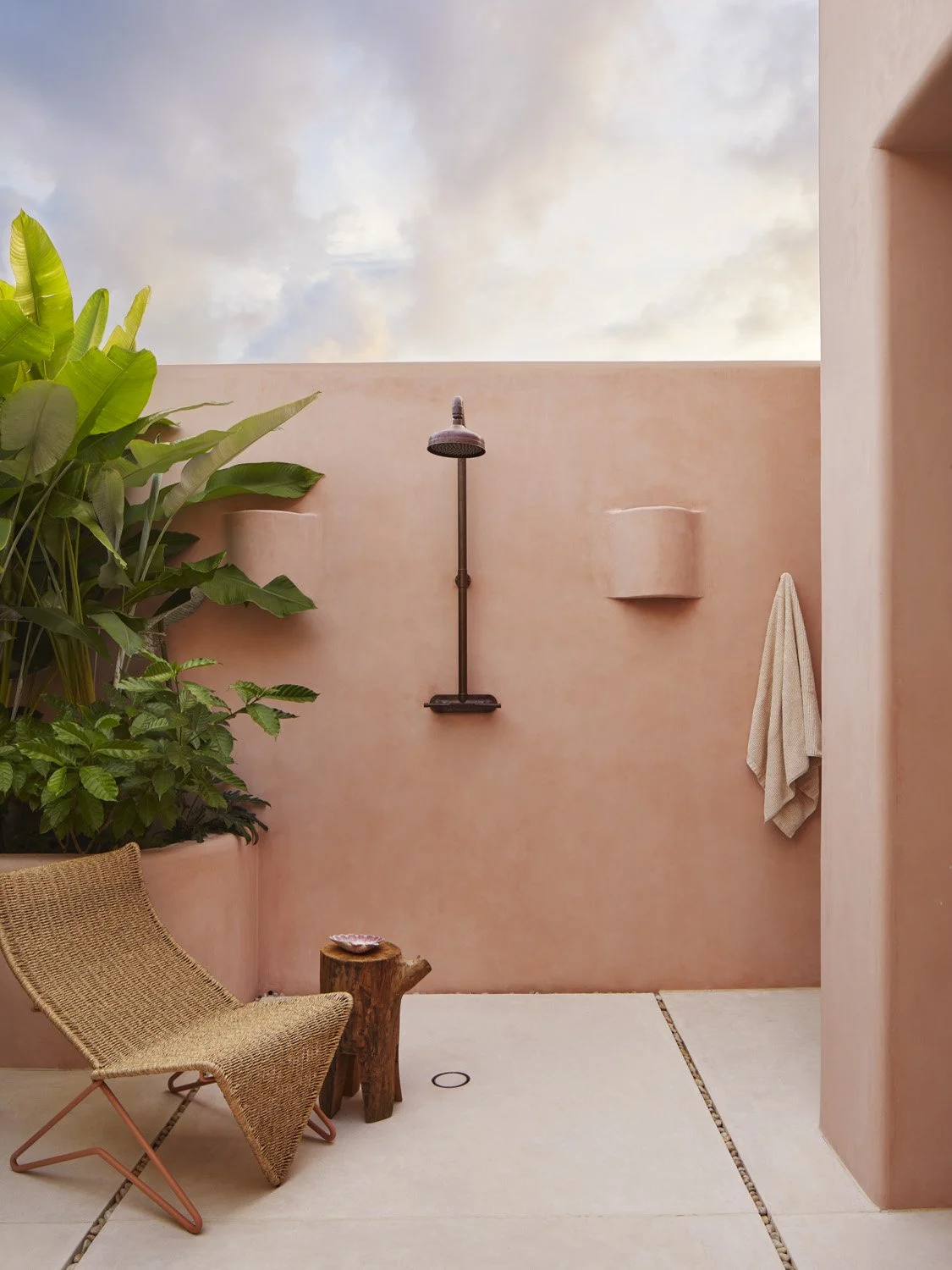SummerThorntonDesign-ShotByAnnieSchlechter-CasaRosada-Bath4-3.jpg